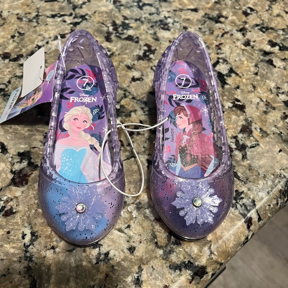 Toddler girl Frozen flats size 7c